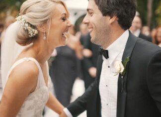 What to Wear for Your Engagement Photos